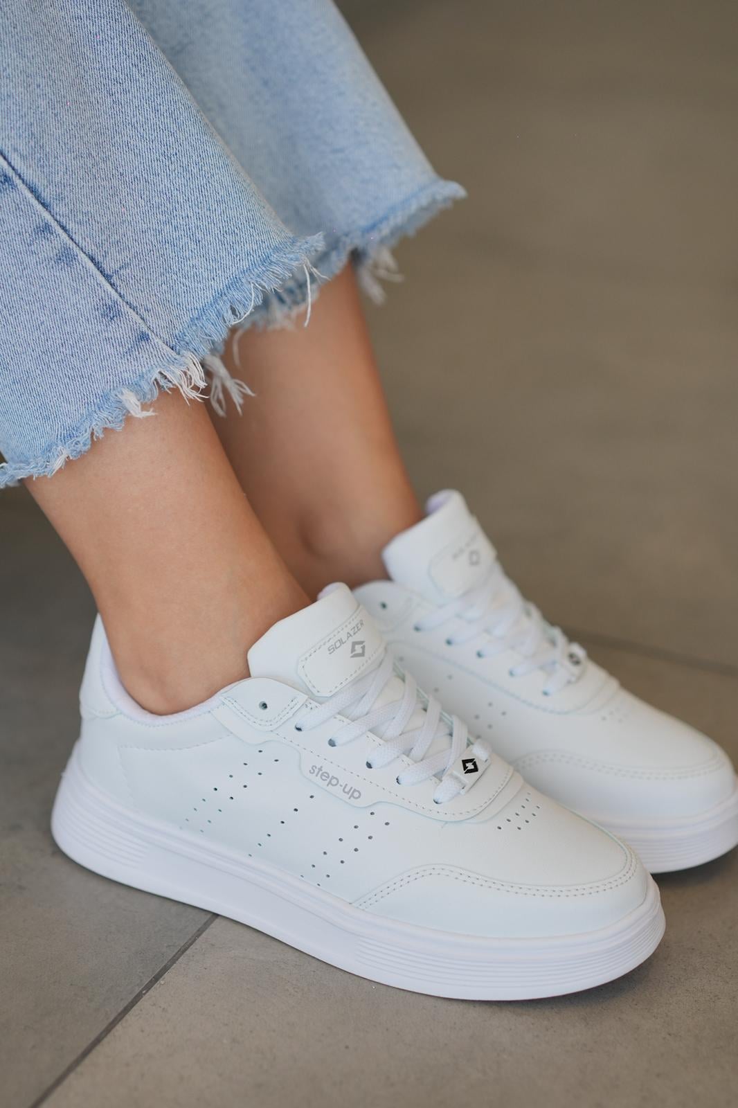 Kadın Siyah Ortopedik Hafif Taban Günlük Sneaker 