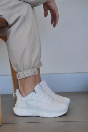 Kadın Beyaz Ortopedik Taban Günlük Sneaker 048