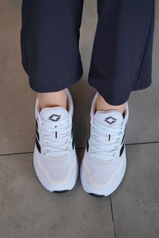 Kadın Siyah Beyaz Sneaker Günlük Spor Ayakkabı 053-K