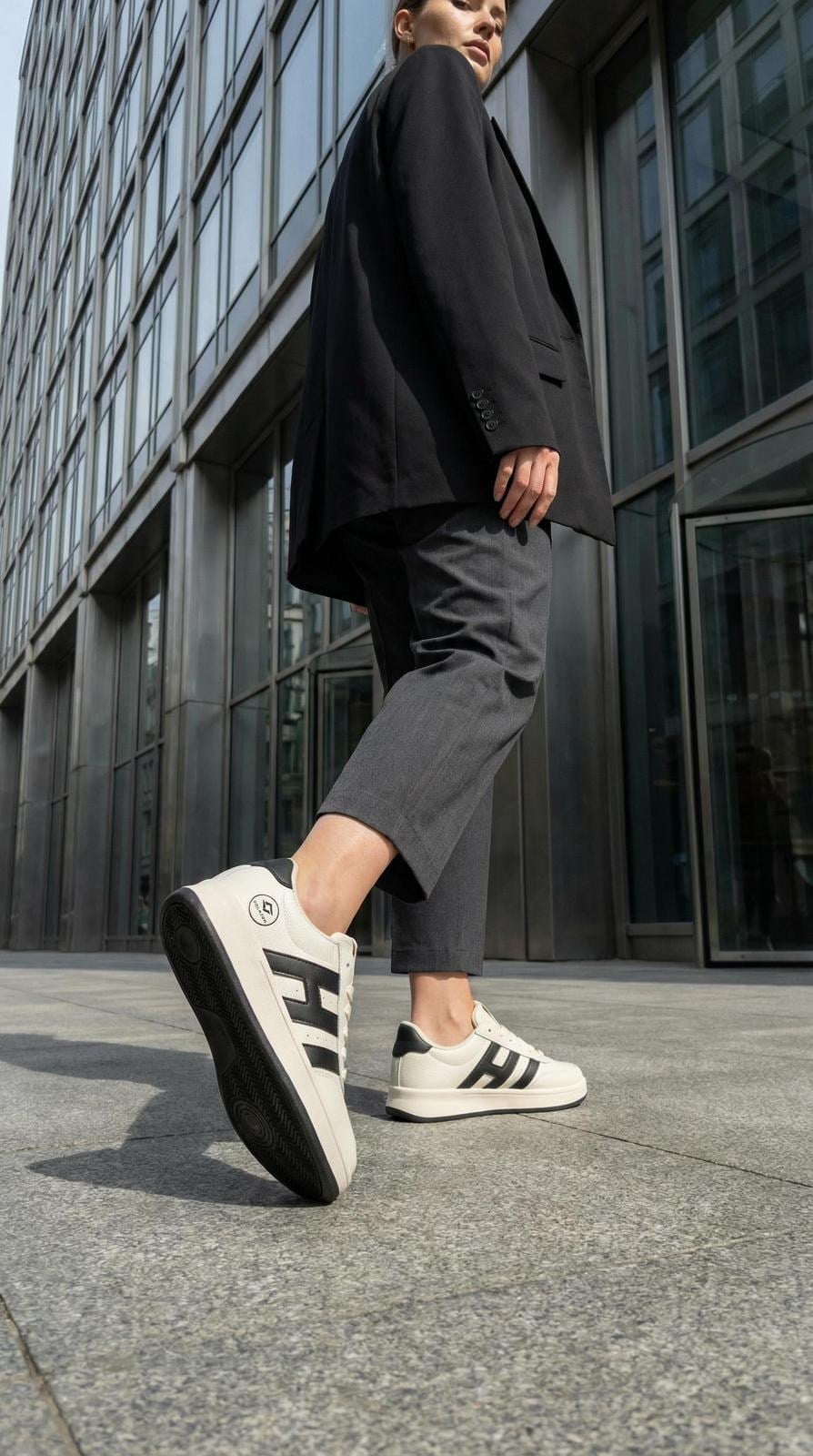 Kadın Bej-Siyah Sneaker Günlük Yürüyüş Spor Ayakkabı 037