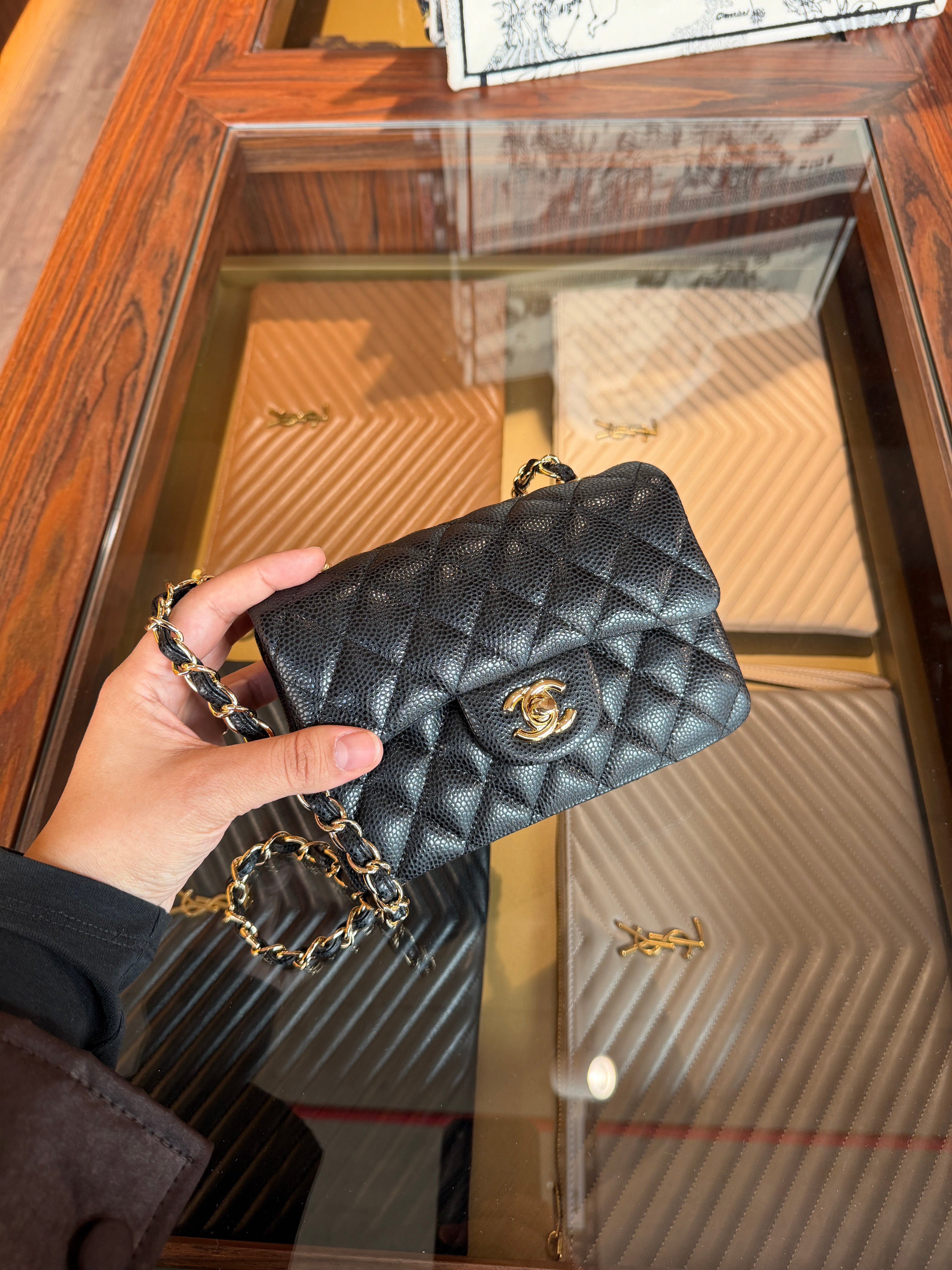 CHNL 1.75 CAVİAR FLAP (HEMEN TESLİM)