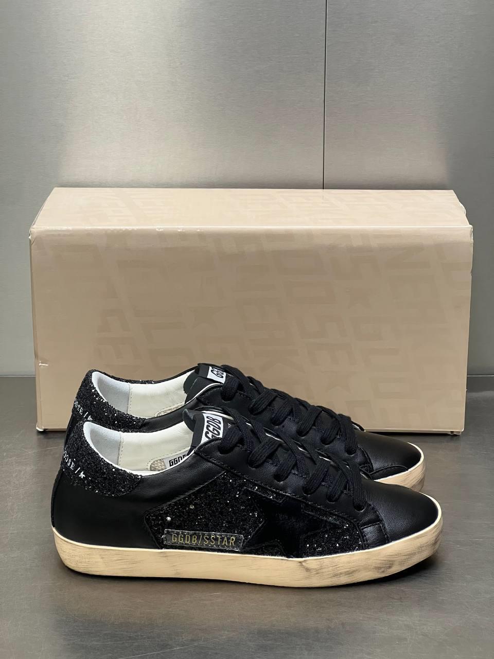 GOLDEN GOOSE