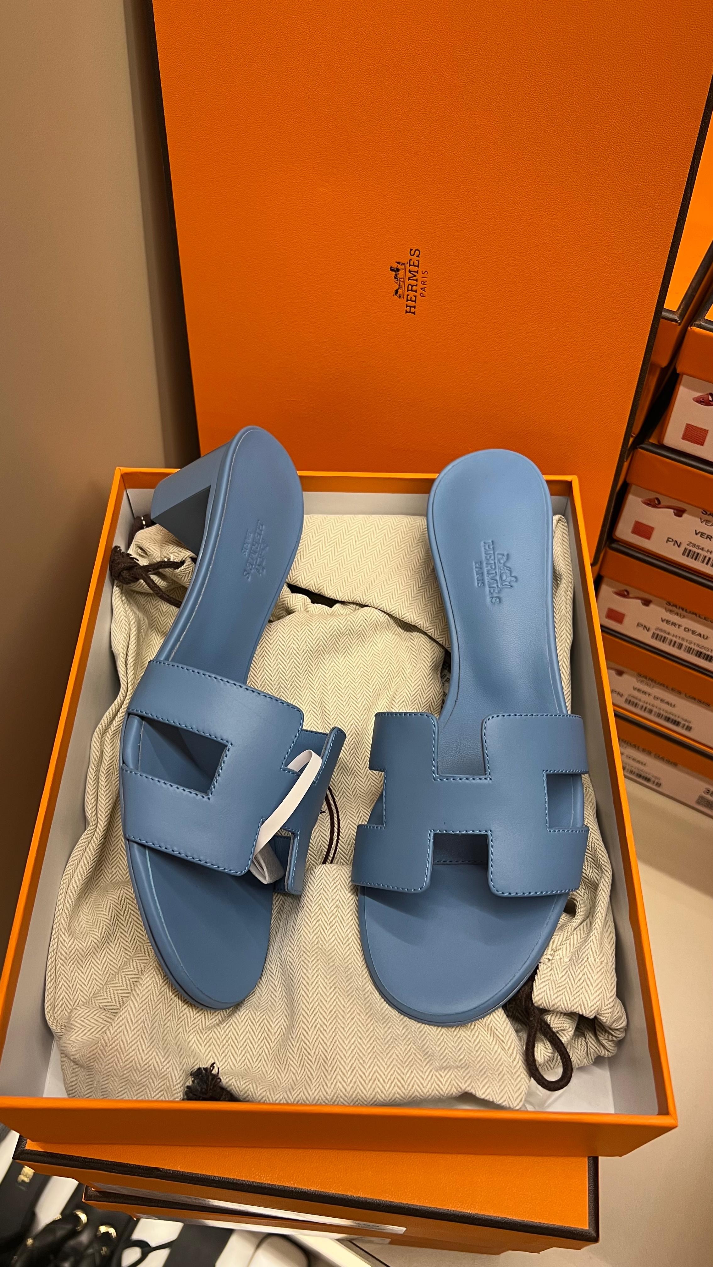 HERMES ORAN MAVİ TOPUKLU (HEMEN TESLİM)