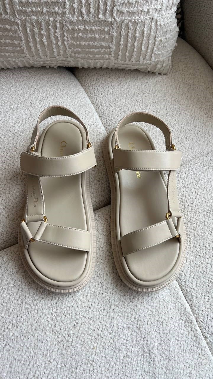 CD SANDAL BEJ (HEMEN TESLİM)