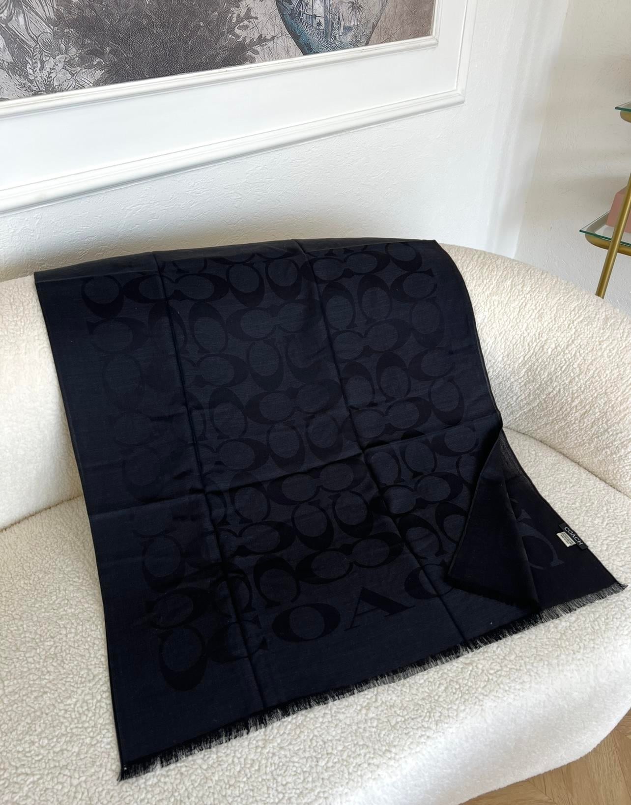 COACH YÜN İPEK ŞAL SİYAH