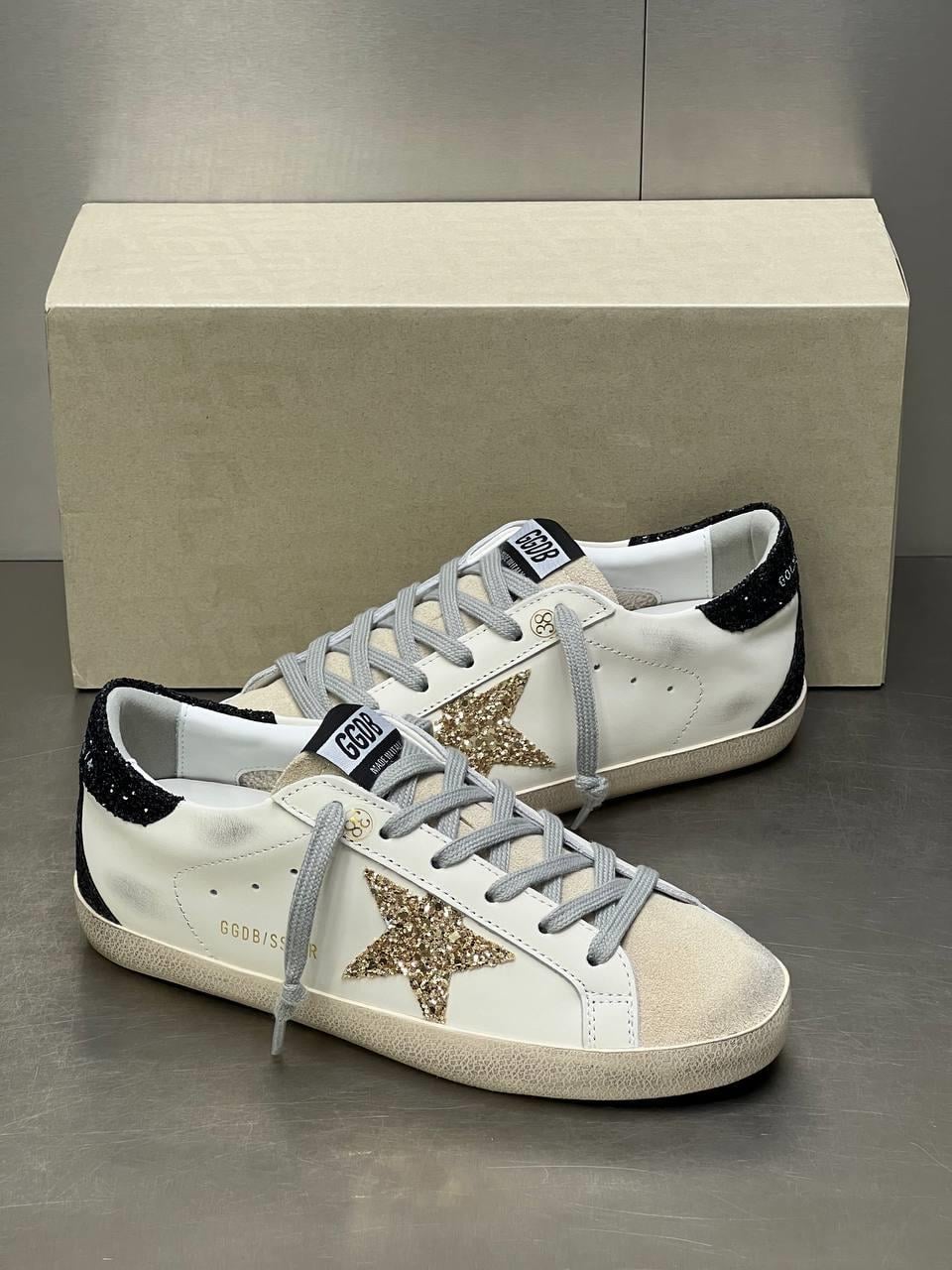 GOLDEN GOOSE
