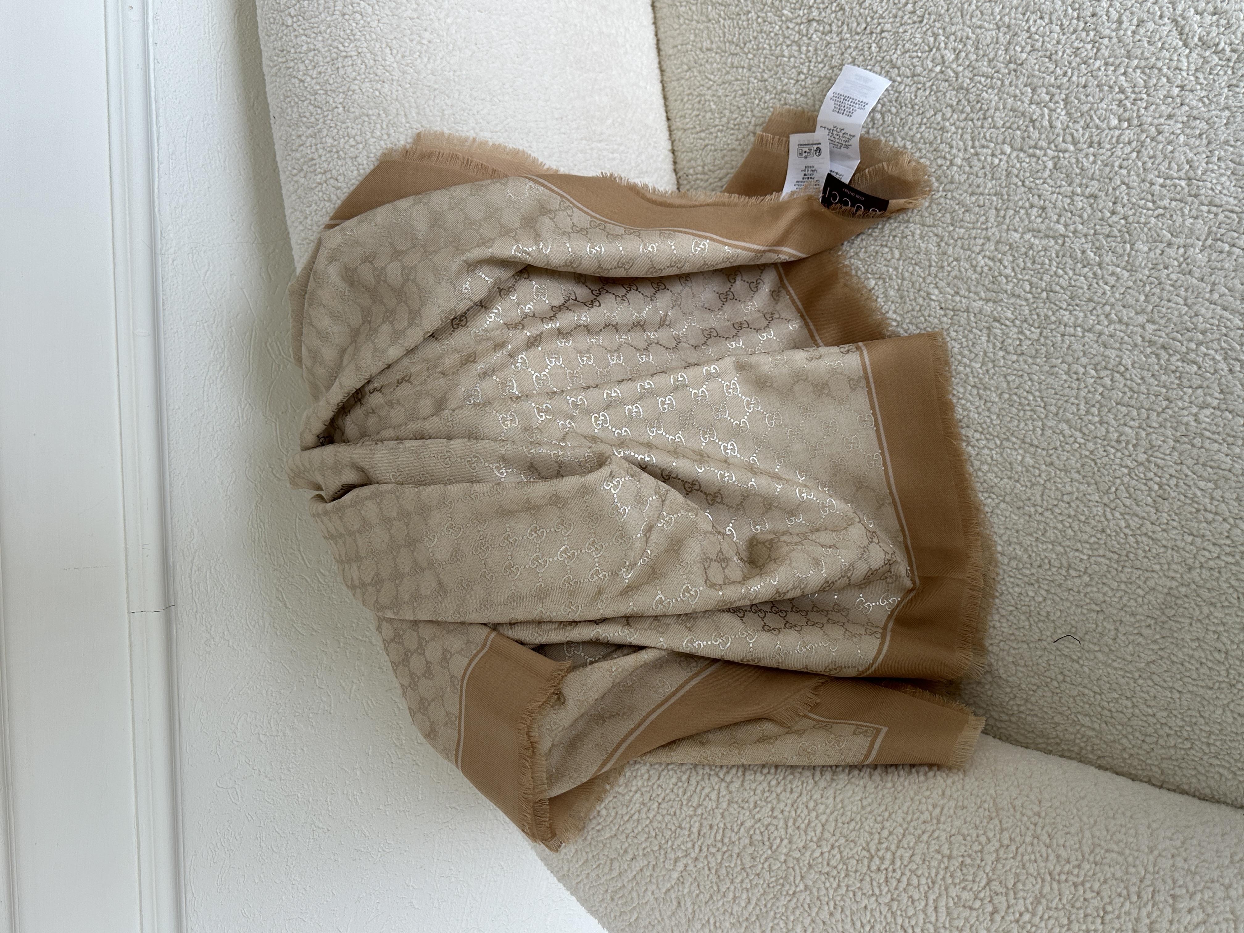 GUCCİ KAŞMİR ŞAL BEJ