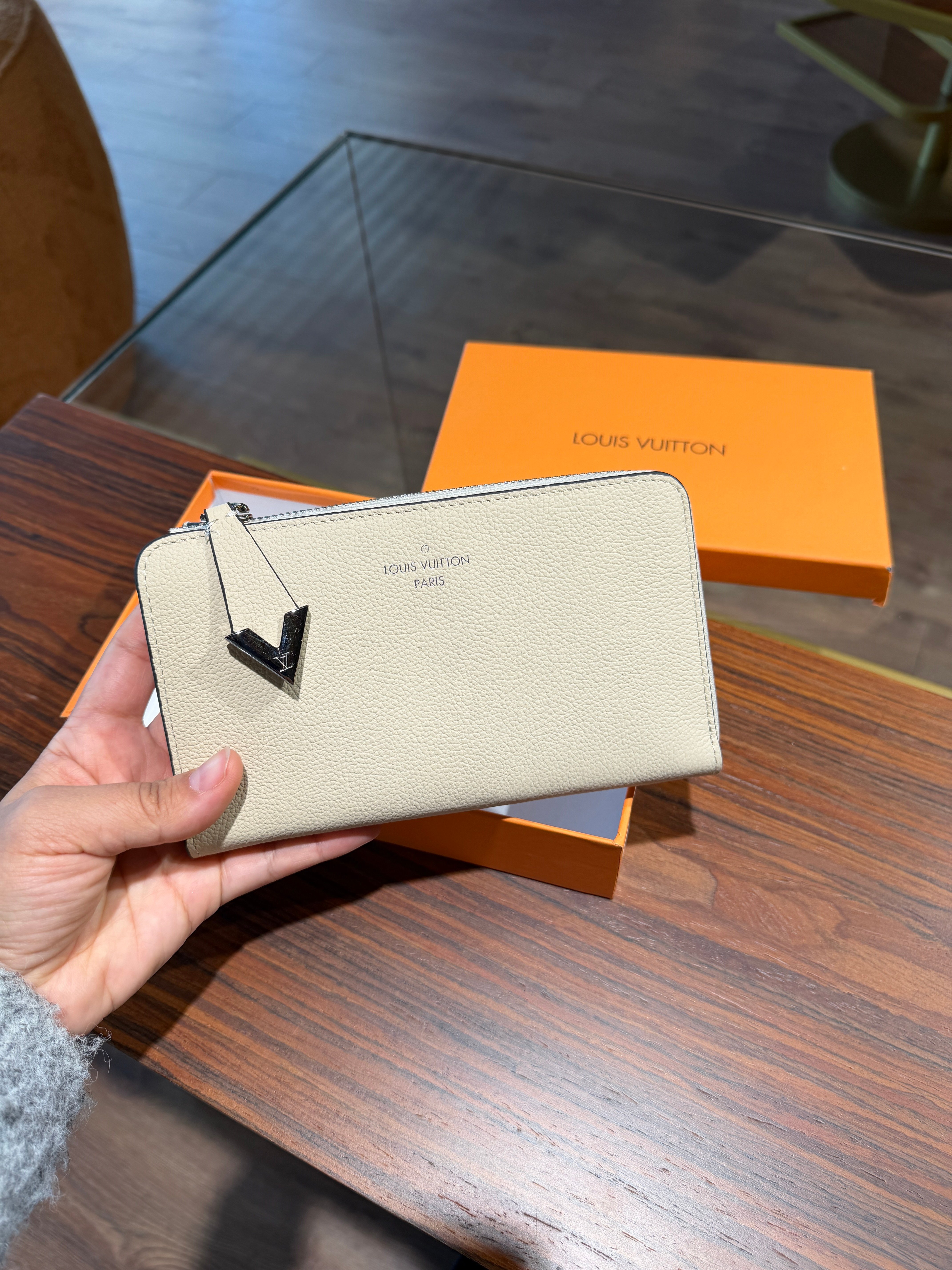 LV CÜZDAN (HEMEN TESLİM)