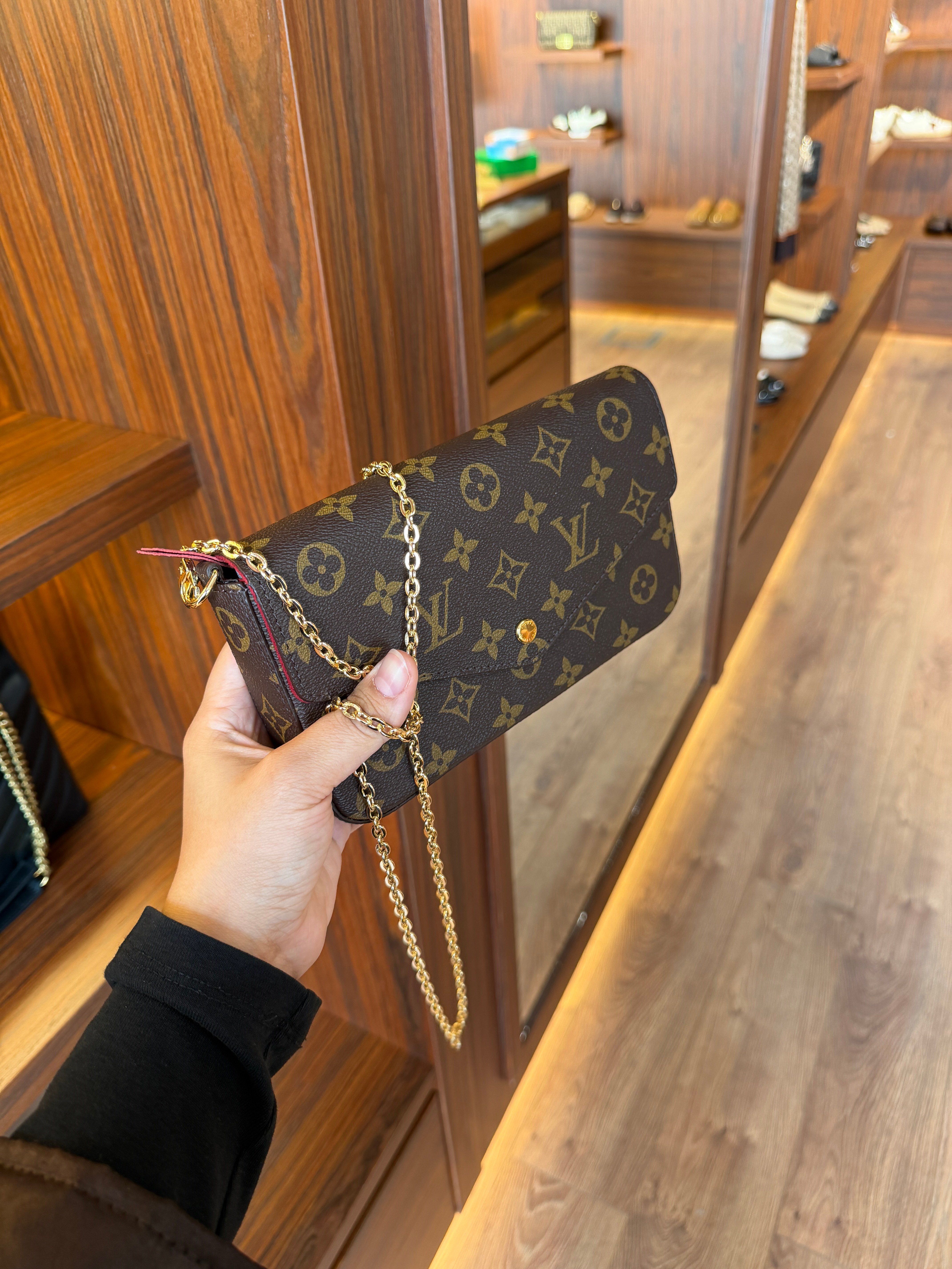 LV  PHONE BAG (HEMEN TESLİM)