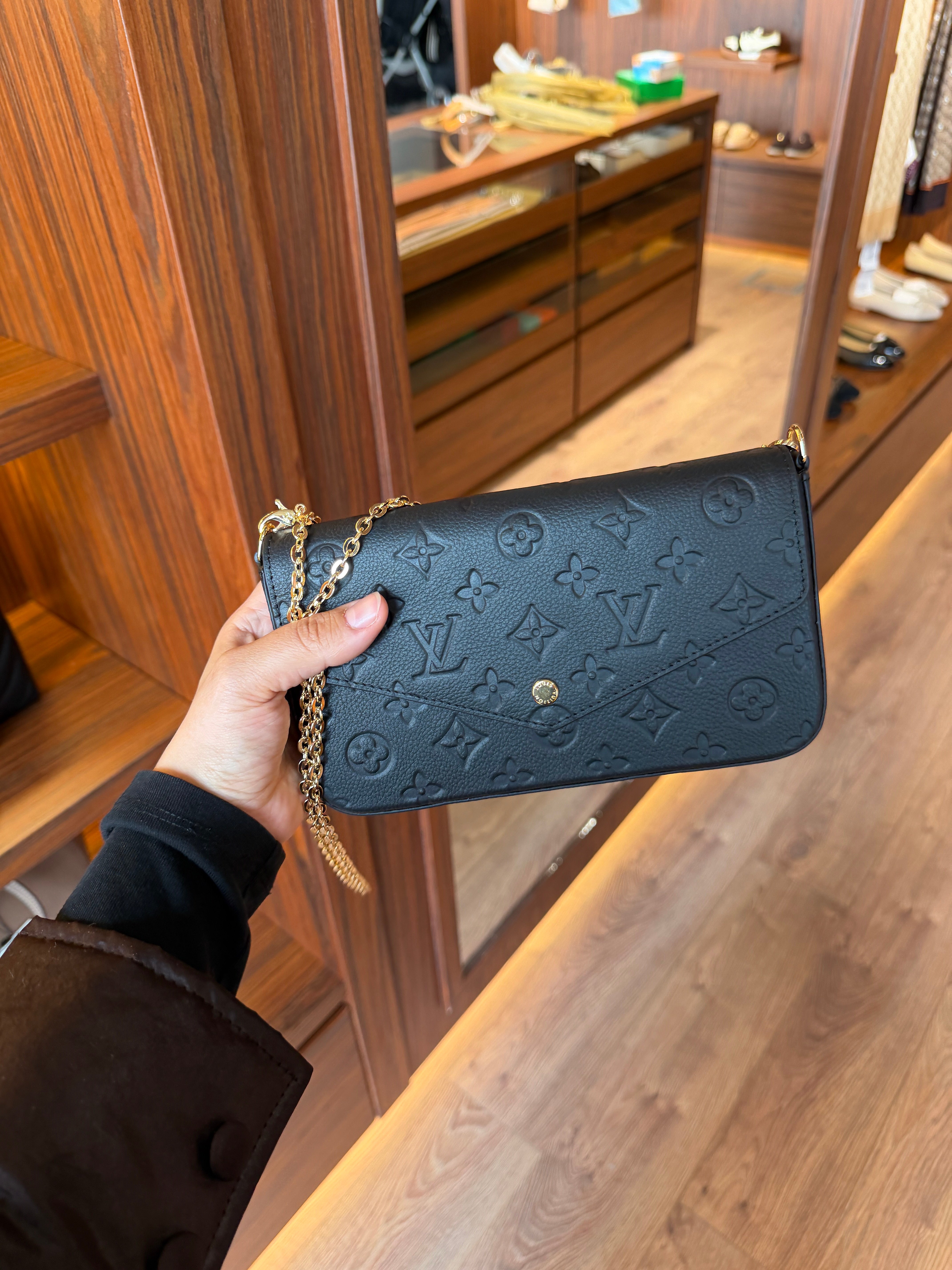 LV  PHONE BAG (HEMEN TESLİM)