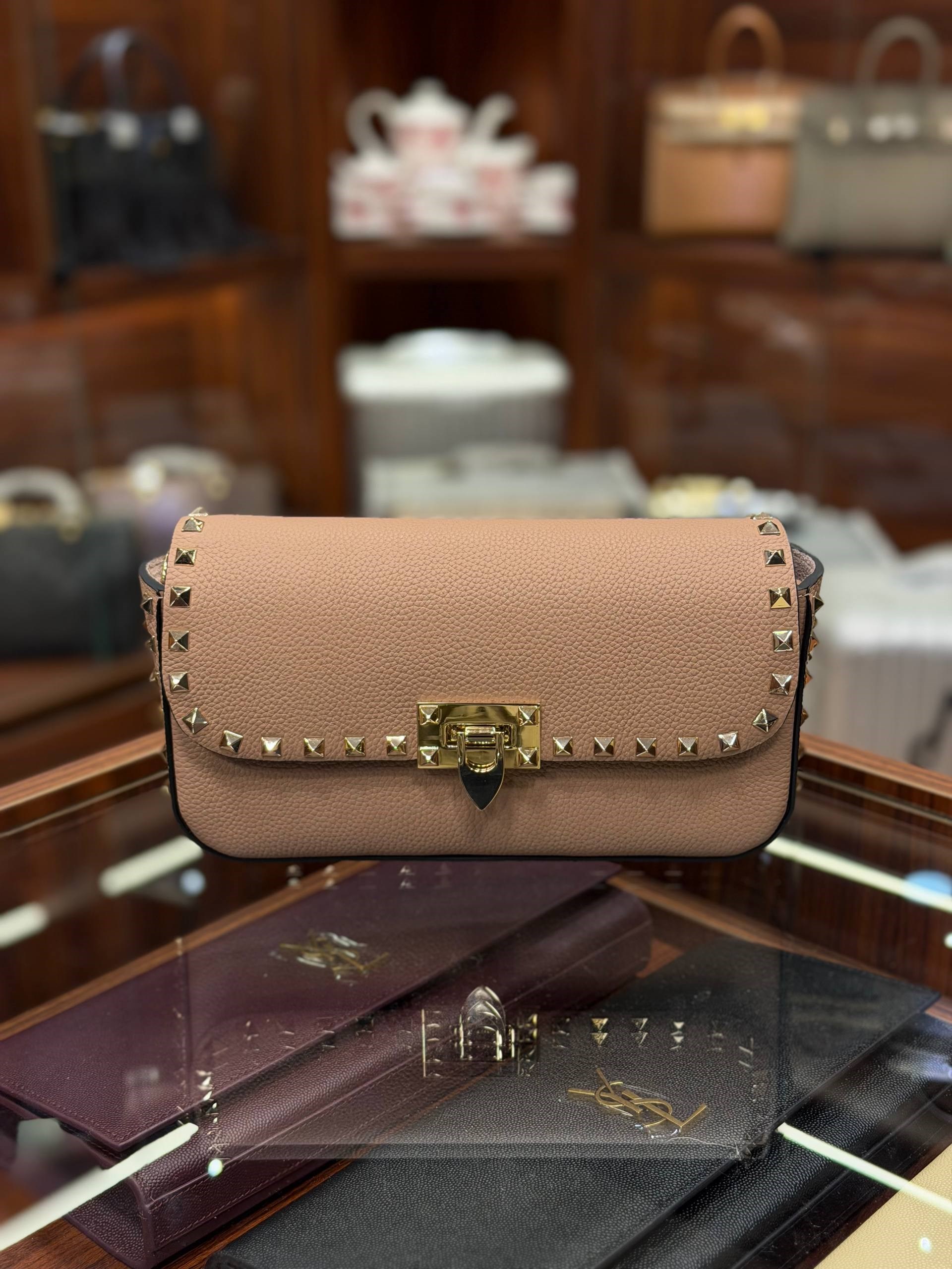 VLNTN ROCKSTUD PUDRA (HEMEN TESLİM)