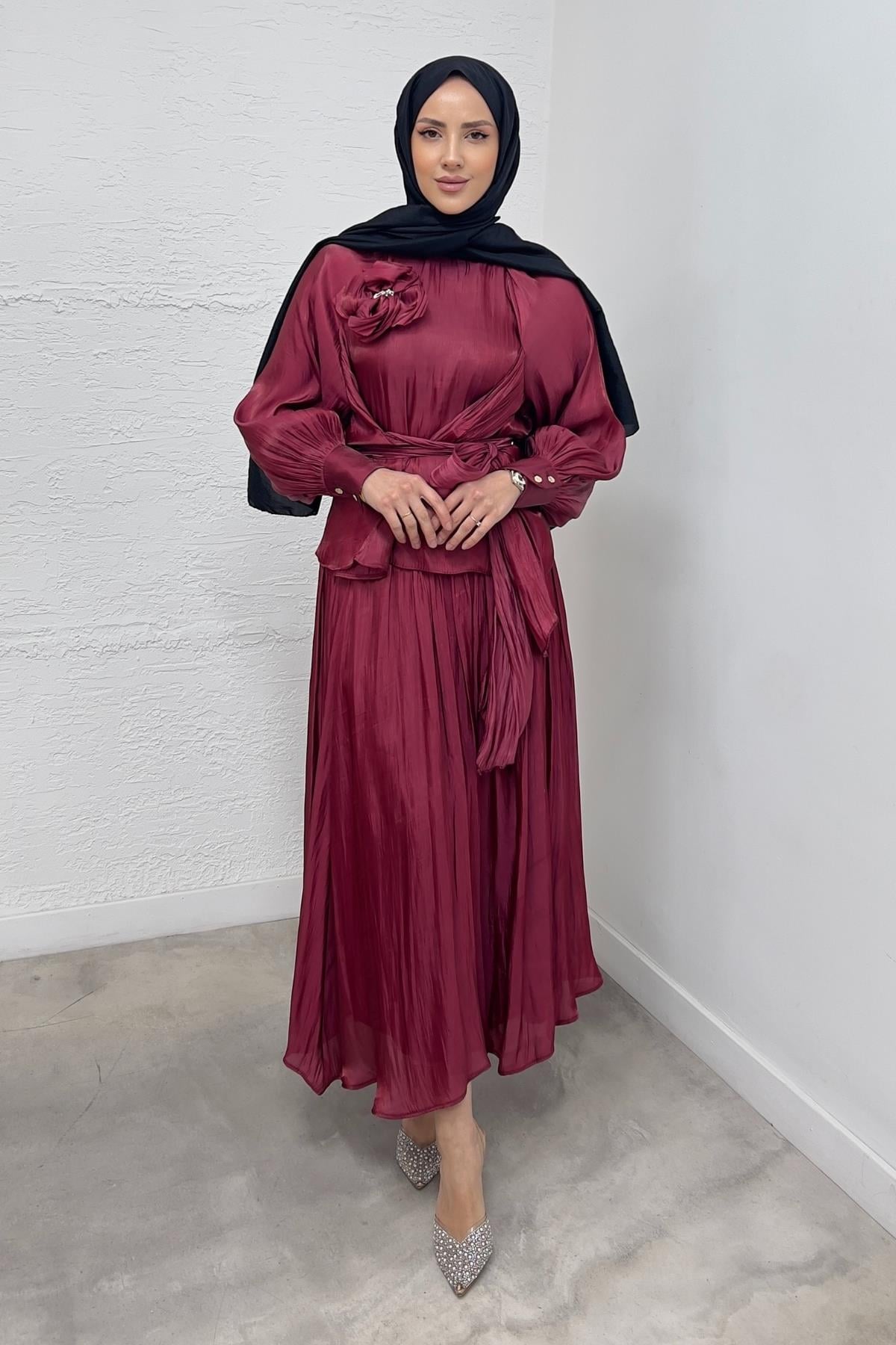 TAKIMÇiçek Aksesuarlı Şifon Takım 51027 Bordo