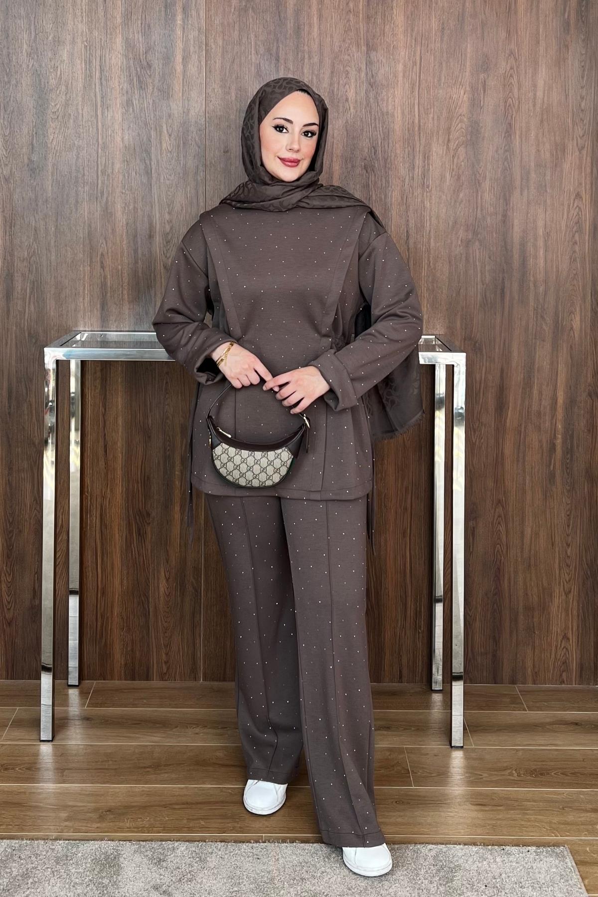 TAKIMTaşlı Yandan Bağlamalı Takım 1135 Kahve