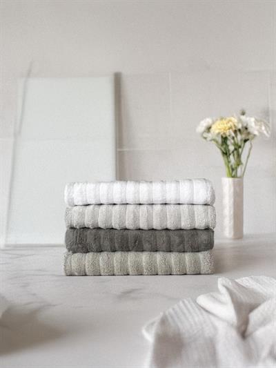 Şahsenem 4lü Bombeli Banyo Havlu Seti 70x140 cm