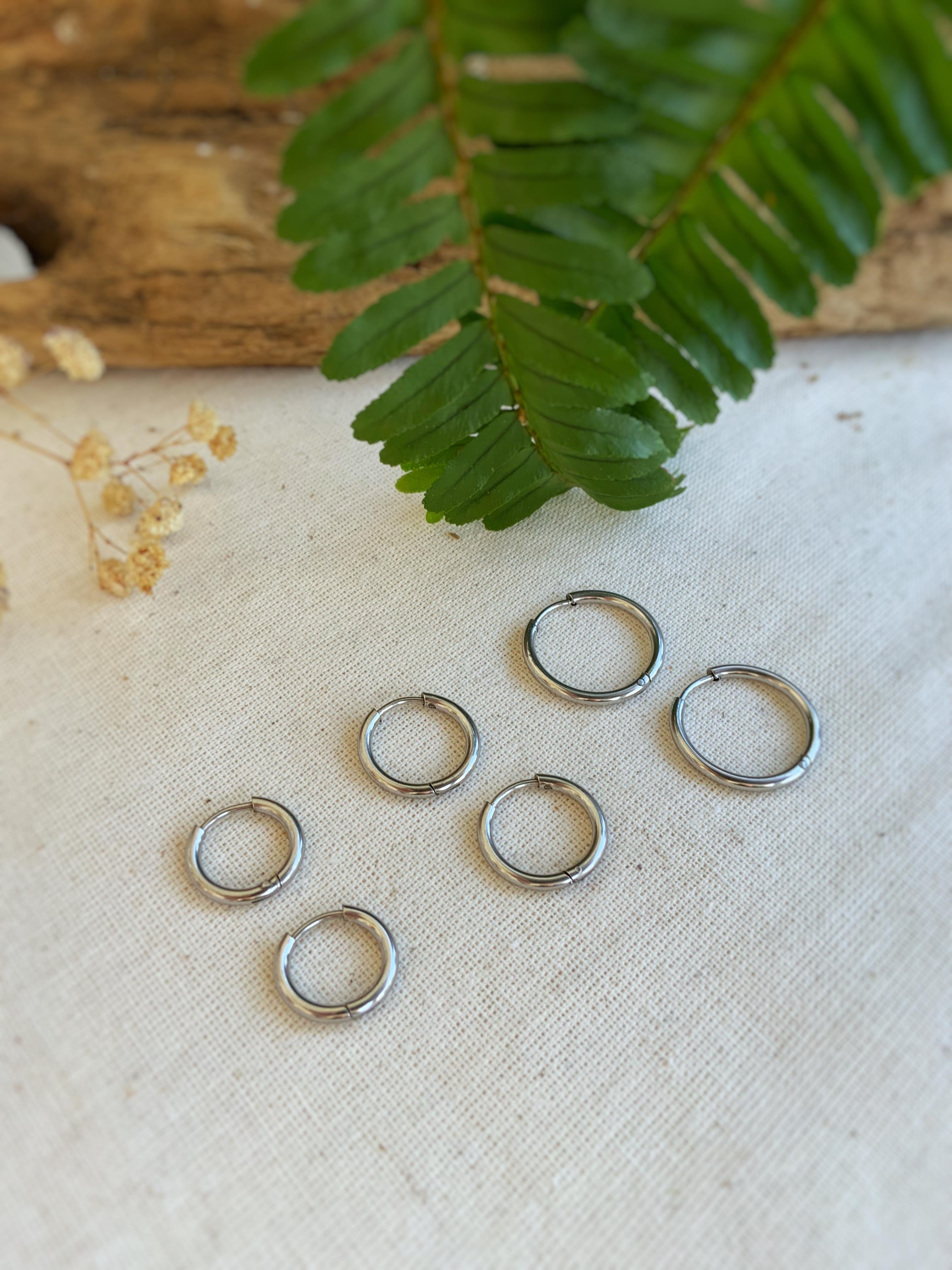 Çelik Halka Gümüş Küpe 02