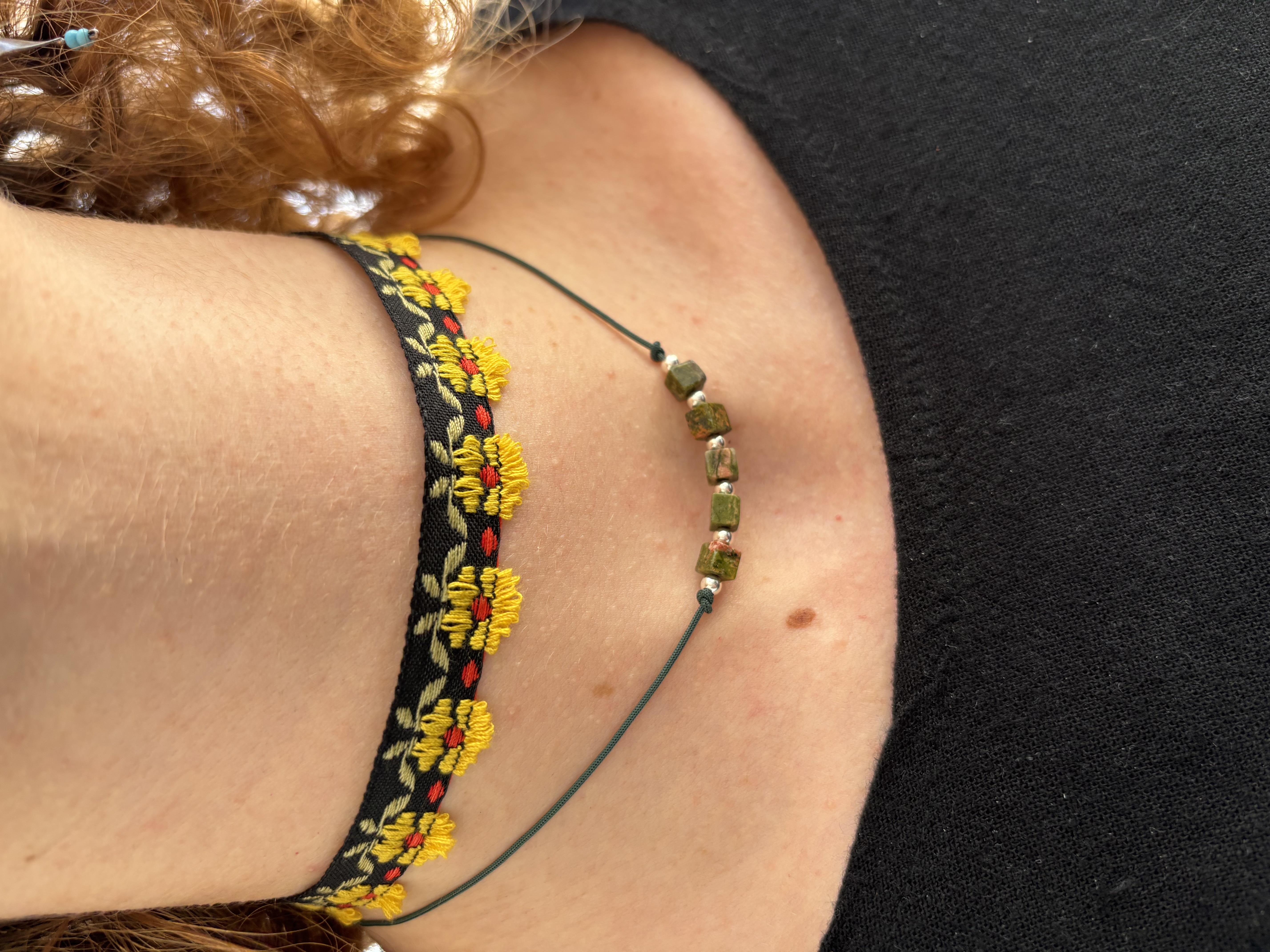 Çiçek Buketi Choker Kolye