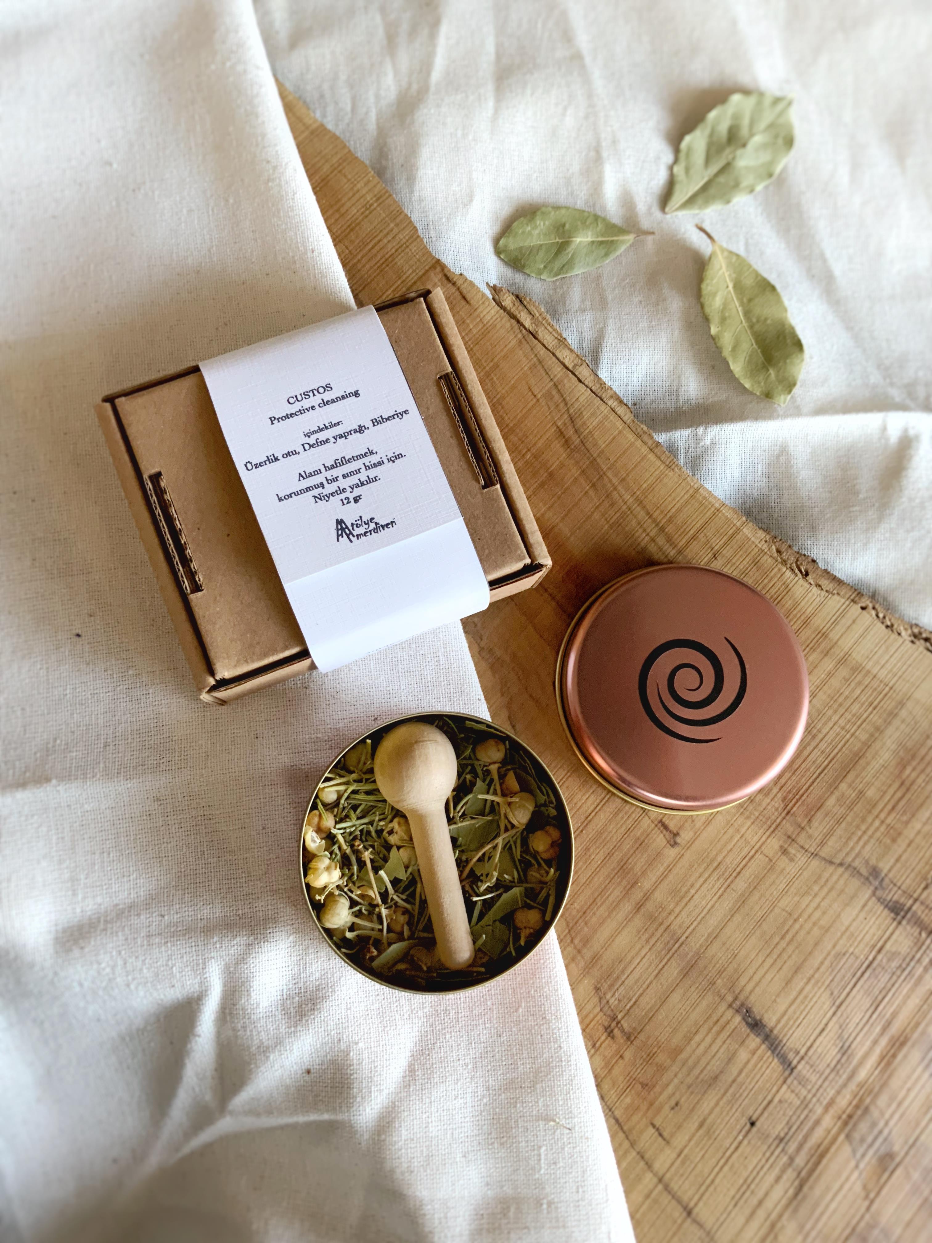 CUSTOS I Koruyucu Alan Bitkisel Tütsü Karışımı