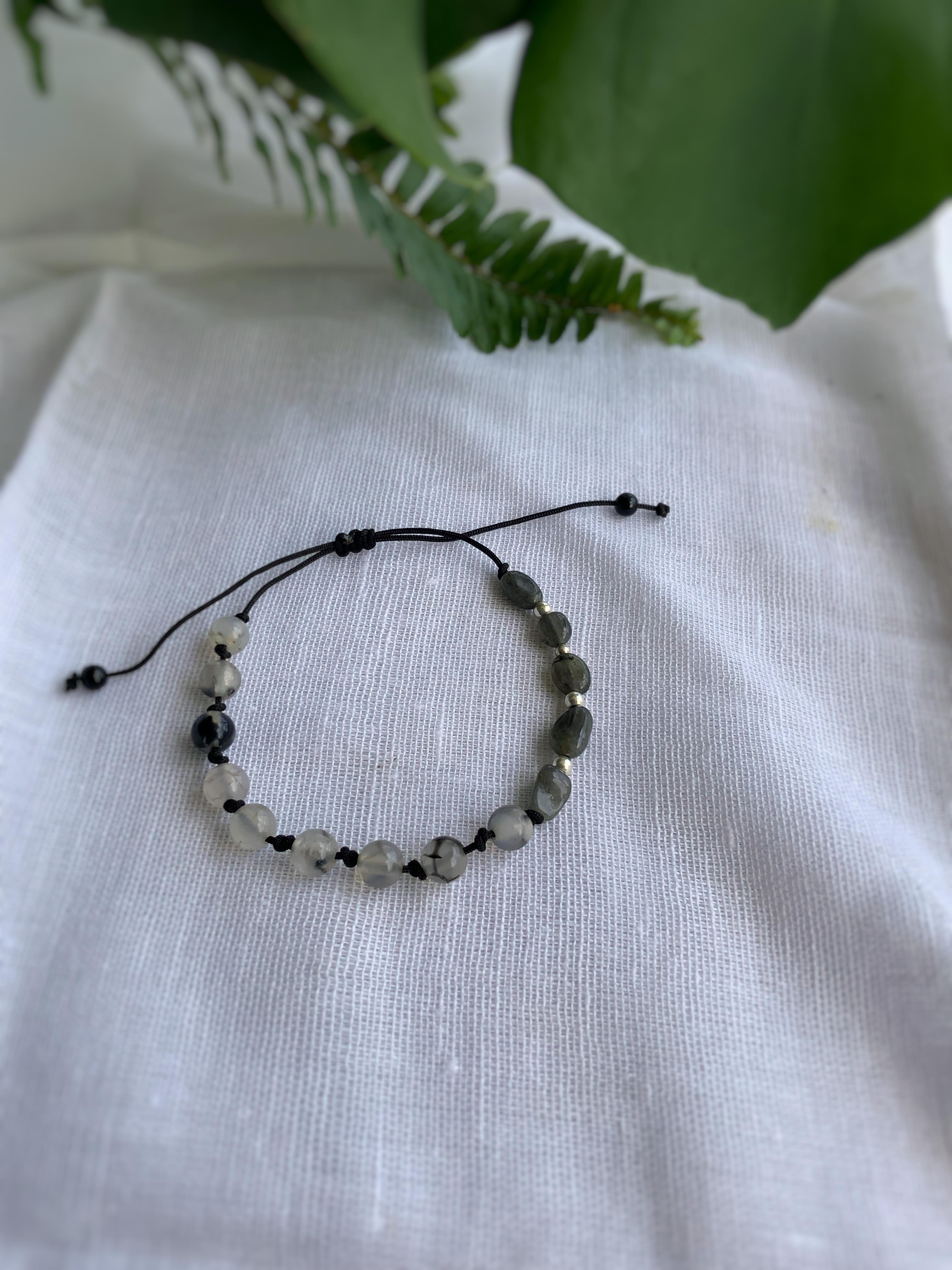 Gümüş Deatylı Tasarım Bileklik