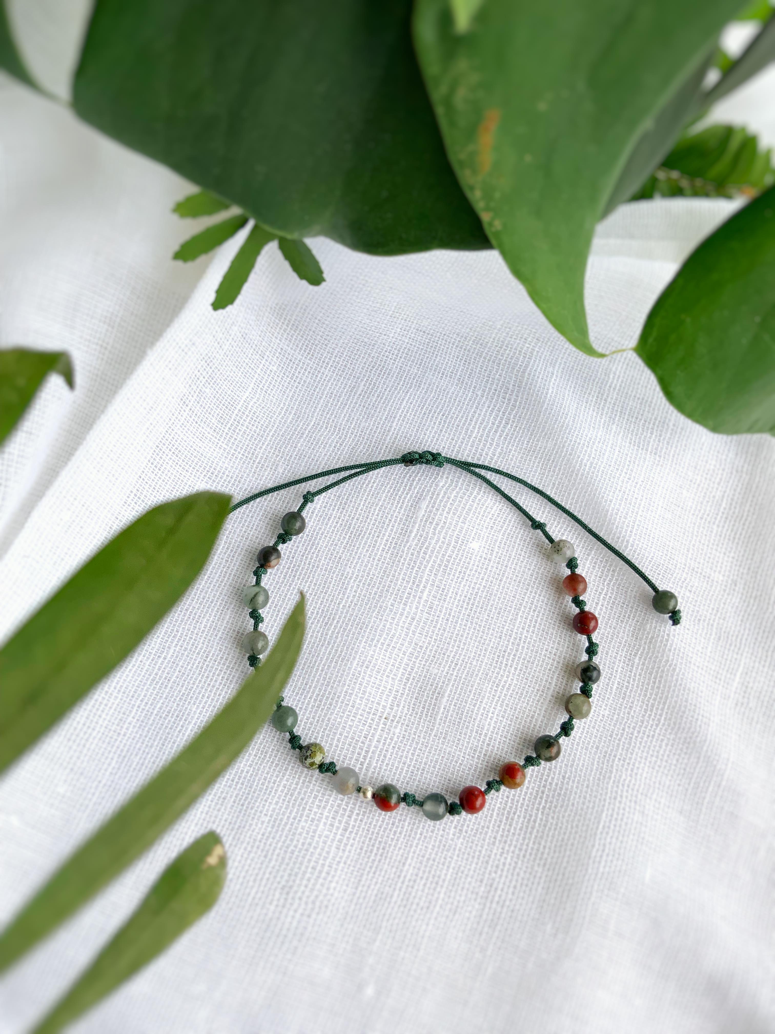 Kan Taşlı Gümüş Bileklik