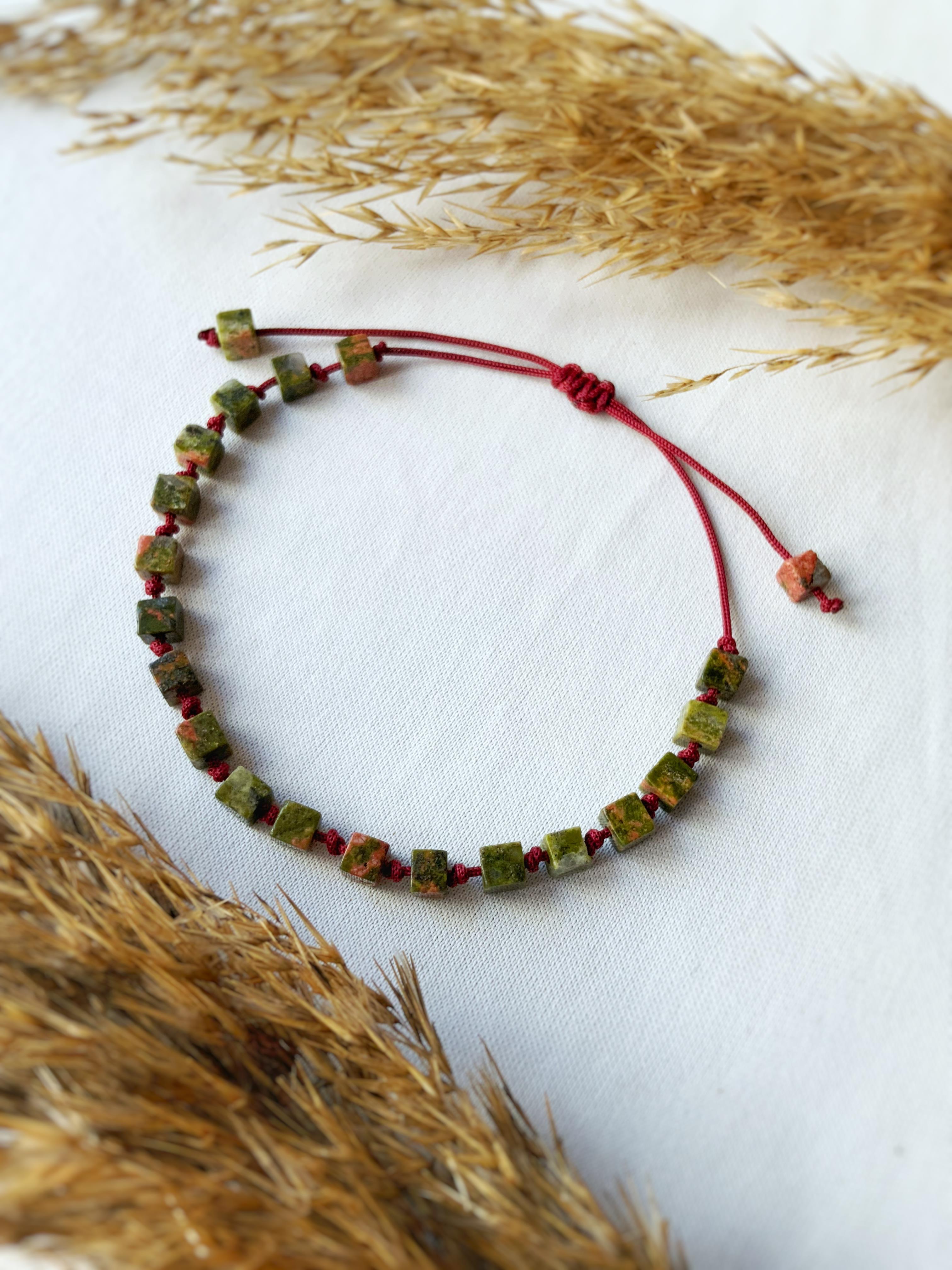 Kare Unakit Bileklik