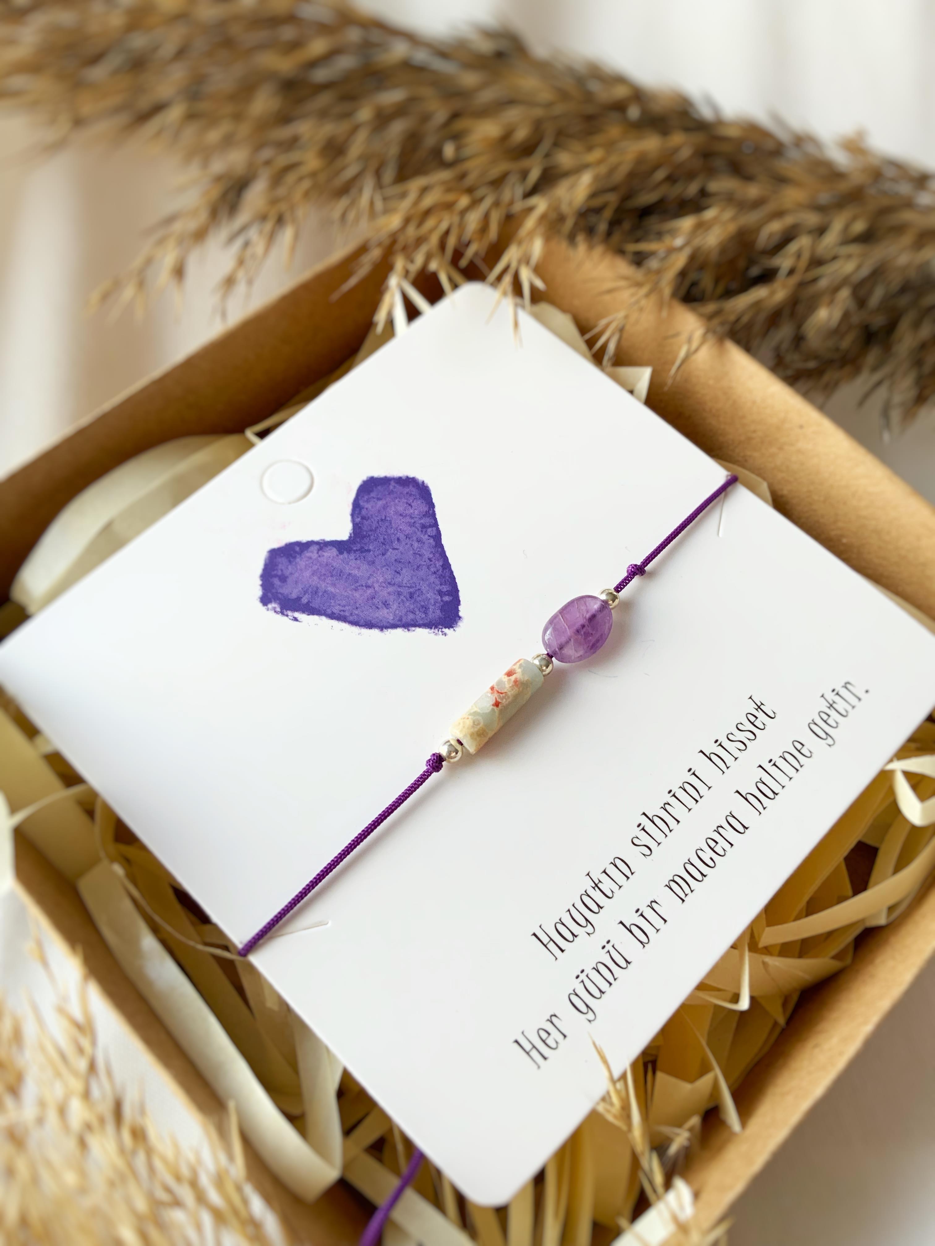 Mor Menekşe Bileklik