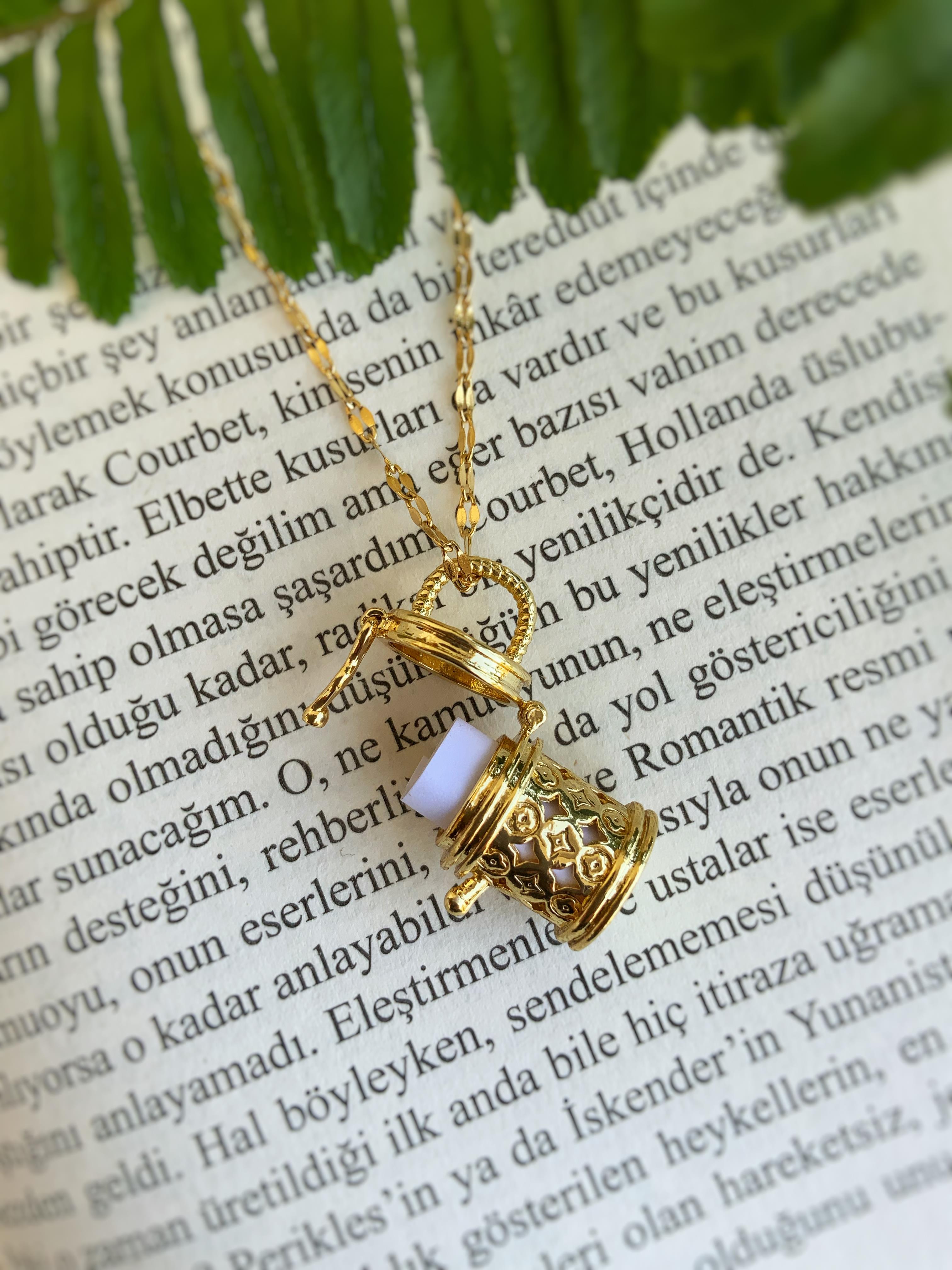 Sanduka Çelik Kolye