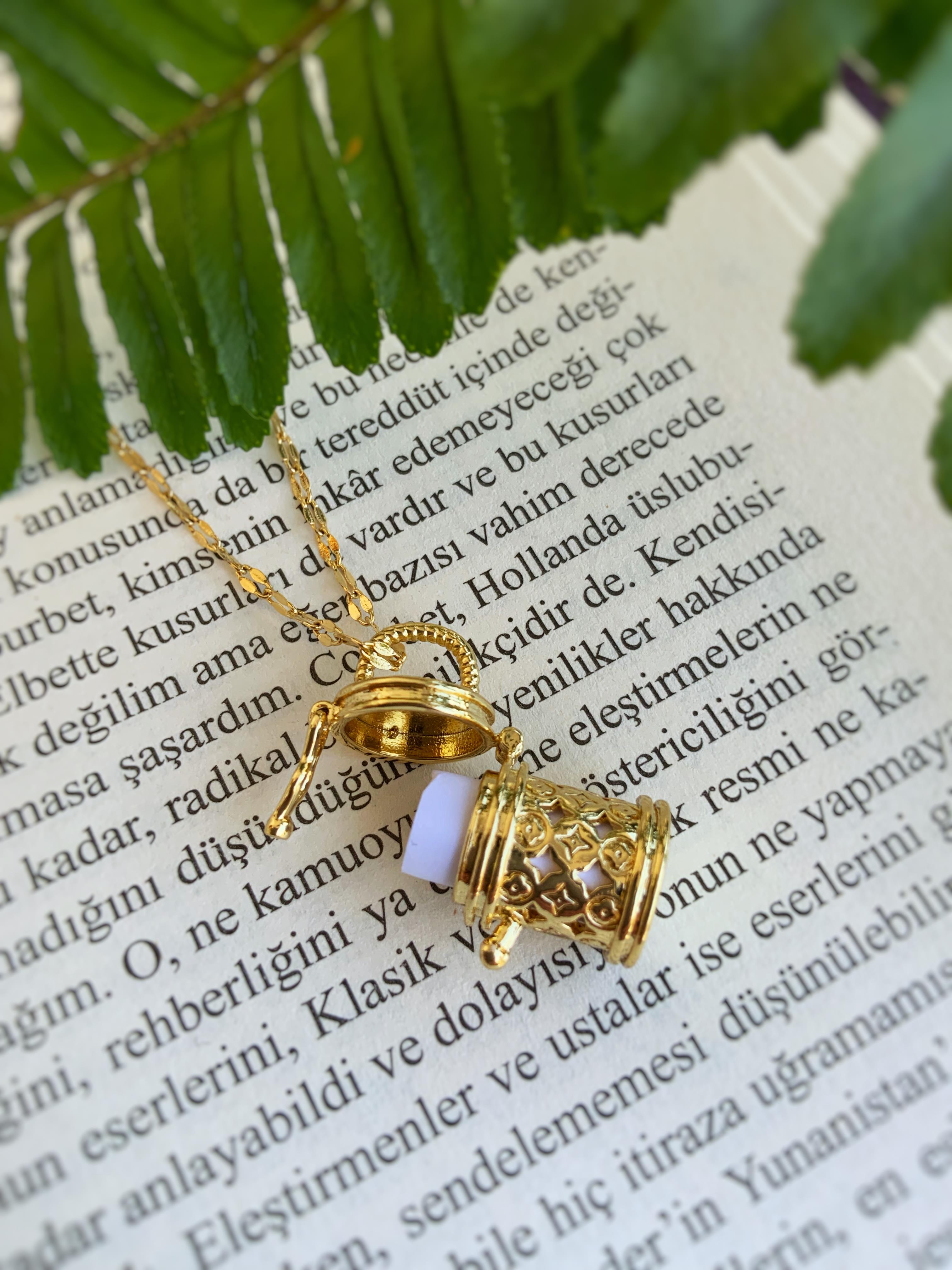 Sanduka Çelik Kolye