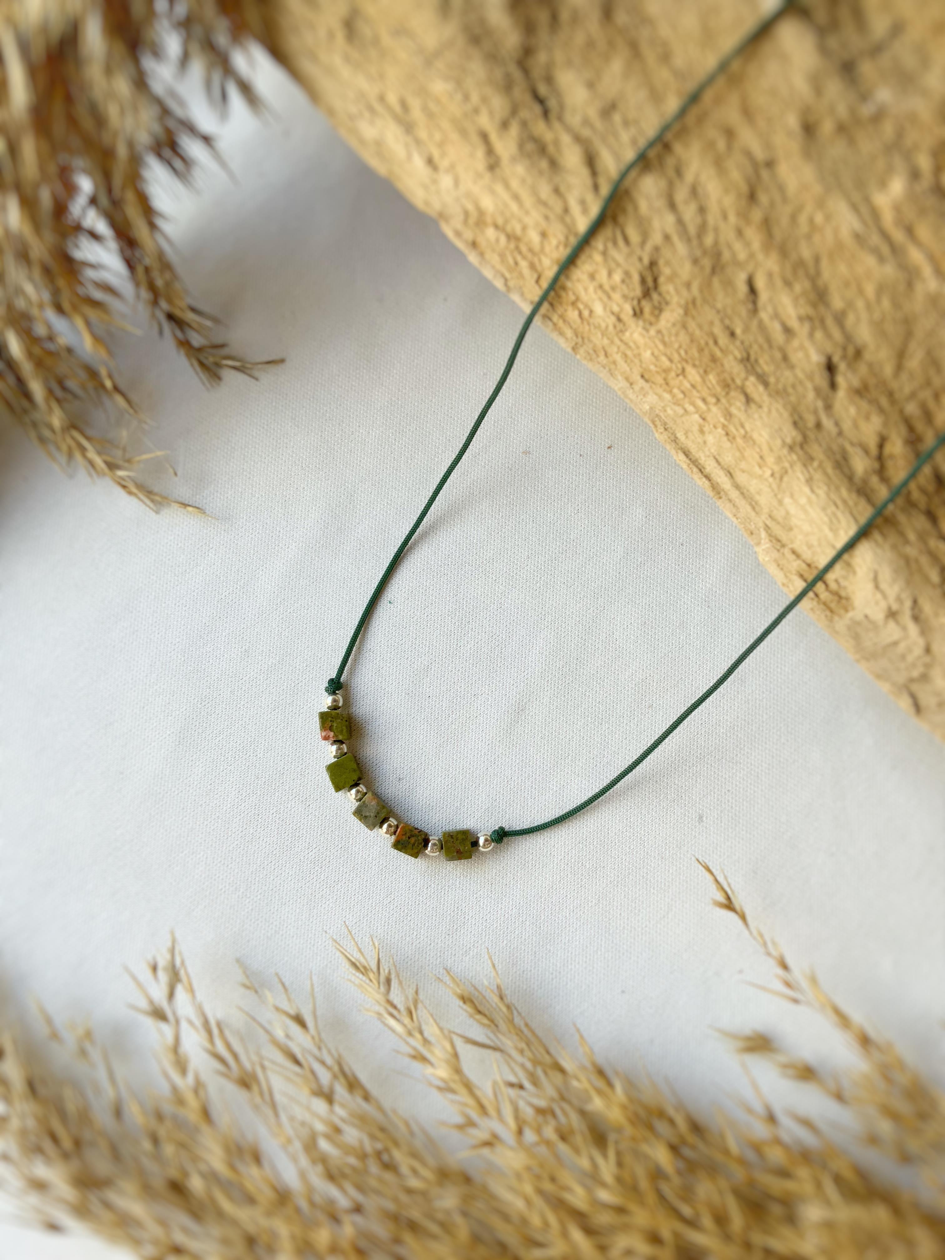 Unakit Minimal Gümüş Kolye