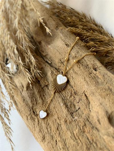 Beyaz Kalp Detaylı Çelik Kolye