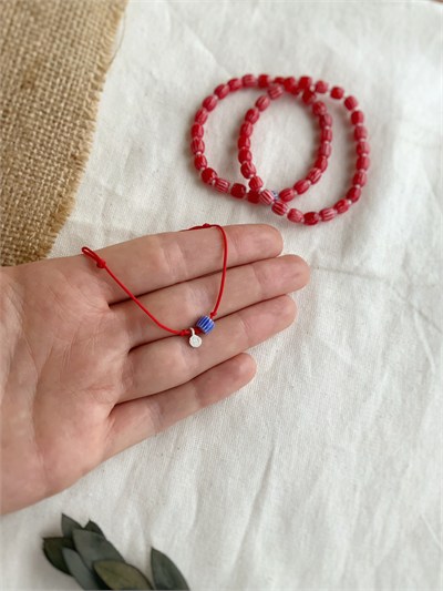 Chawla Kırmızı Minimal Sallantılı Gümüş Bileklik 
