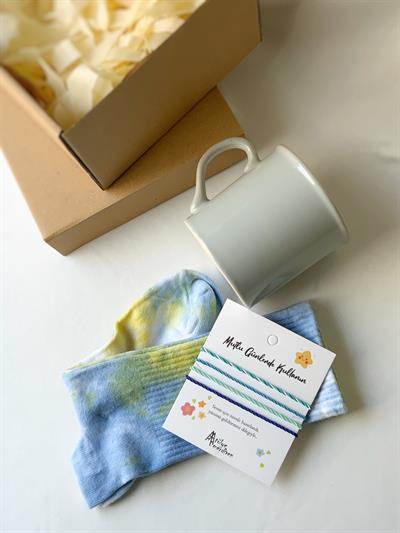 Gri Bardak Çorap ve Bileklik Hediye seti