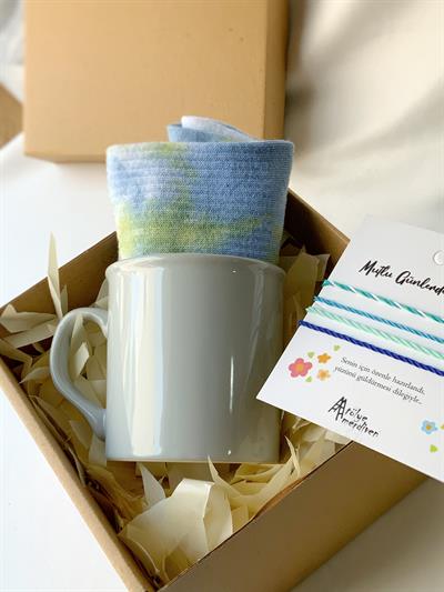 Gri Bardak Çorap ve Bileklik Hediye seti