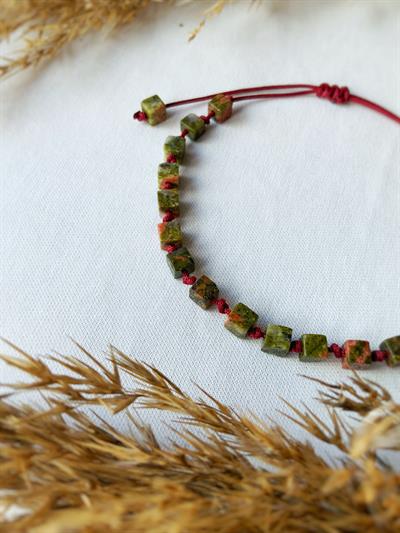 Kare Unakit Bileklik