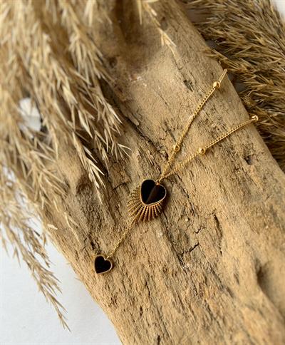 Siyah Kalp Detaylı Çelik Kolye