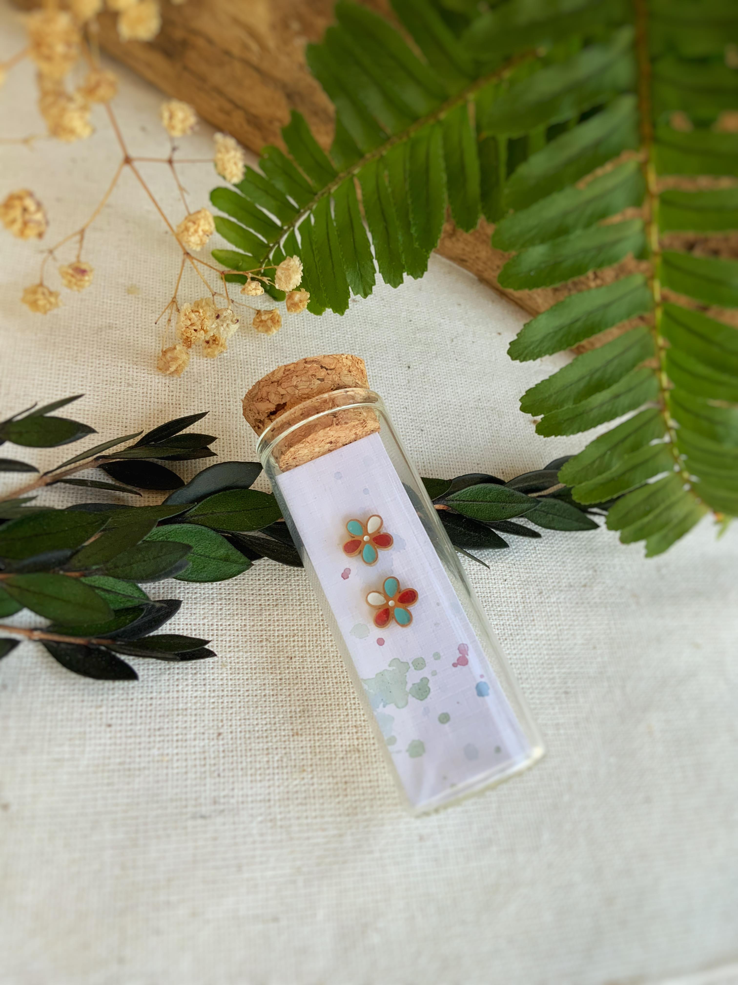 Çelik Çiçek Küpe