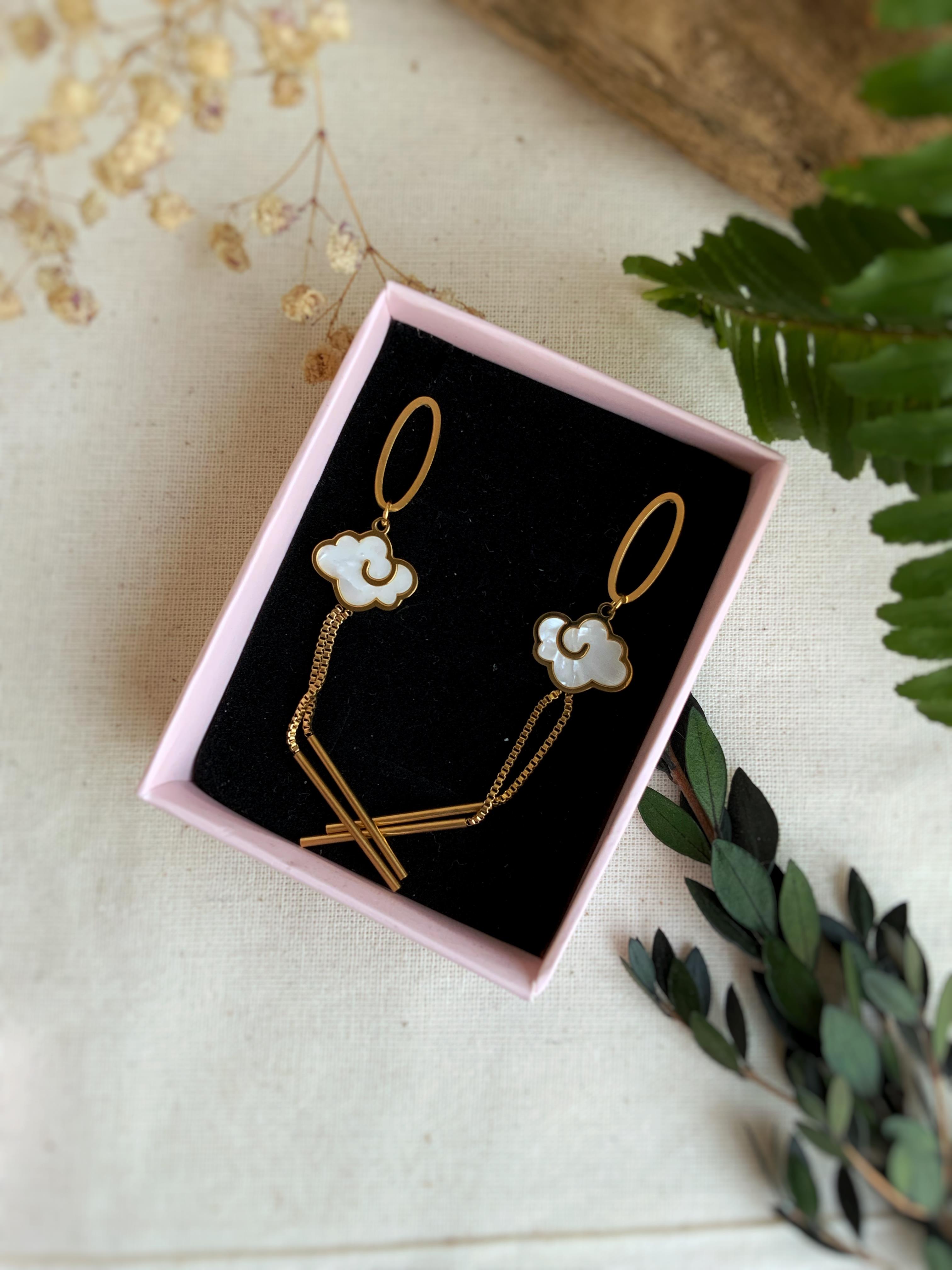 Çelik Sallantılı Bulut Küpe