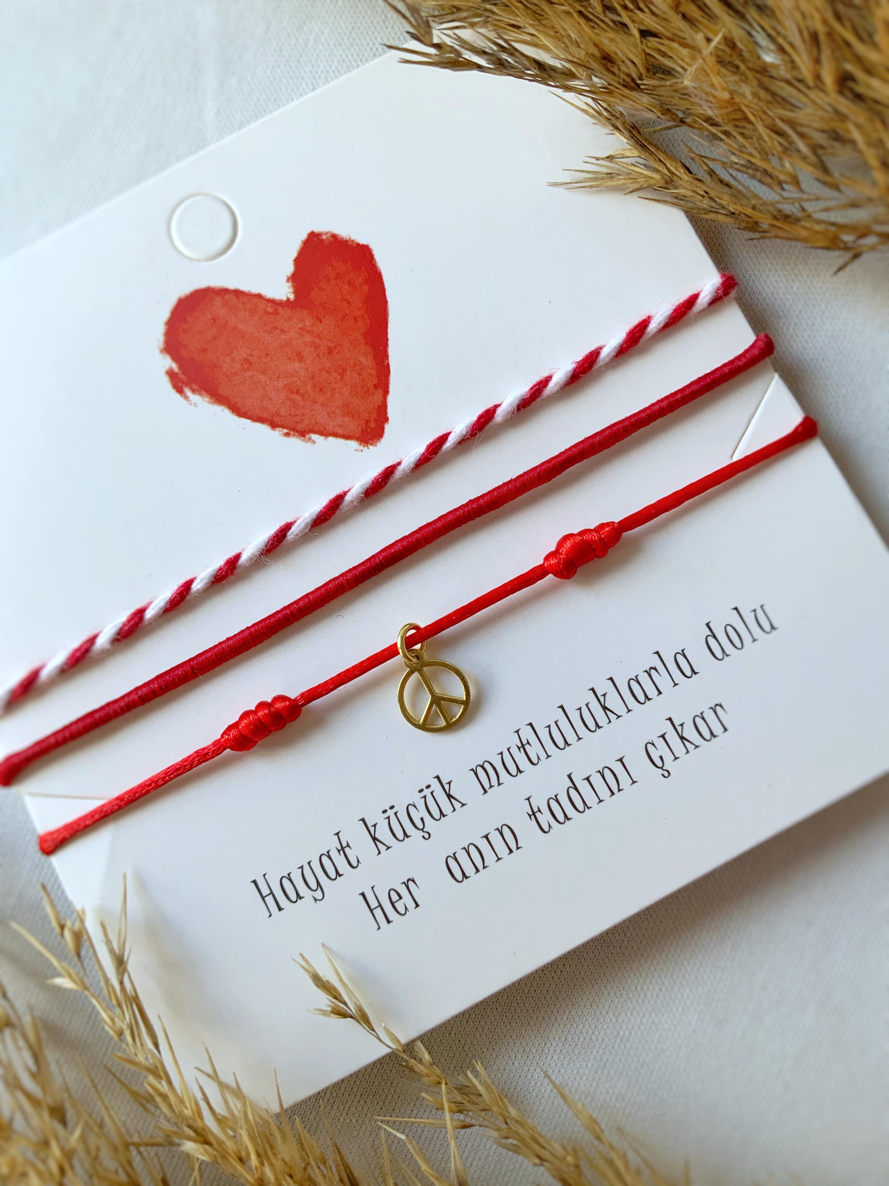 Kırmızı Şans Charmı 