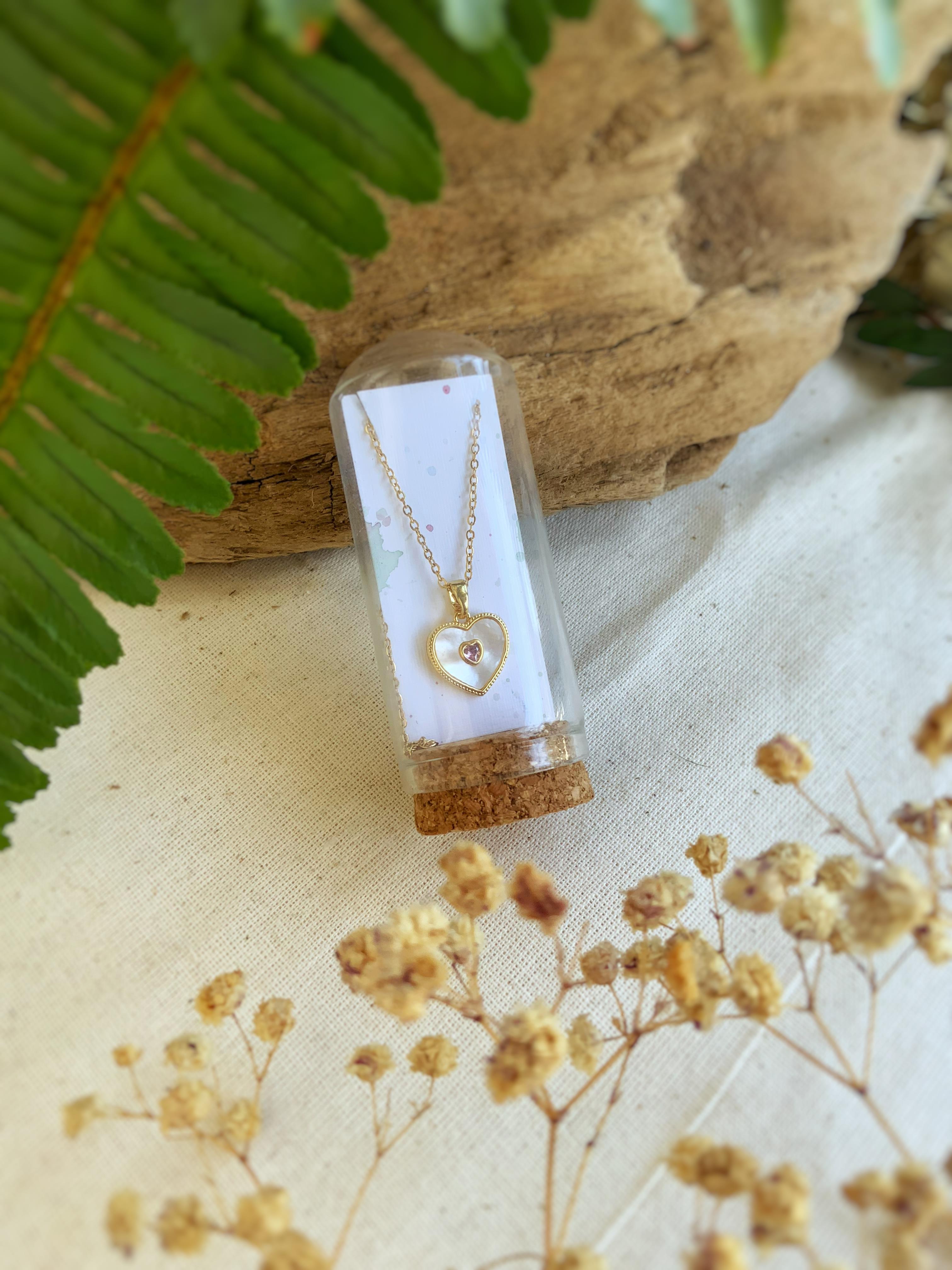 Sedefli Çelik Kalp Kolye