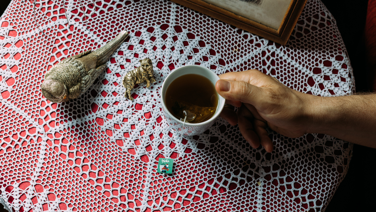 The Art of Drinking Tea and Savour the Experience