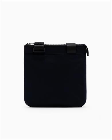 Armani Exchange Erkek Ayarlanabilir Askı Fermuar Kapama Spor Geniş Kullanım Lacivert Omuz Çantası XM000105 AF15129-UB101