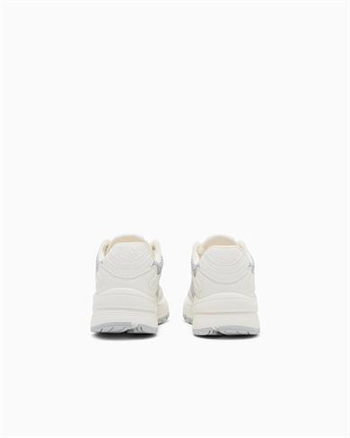 Armani Exchange Kadın Rahat Yüksek Taban AX Logolu Üstü nefes Alabilir Fileli Beyaz-Gümüş Sneaker XDX195 XV944-S137