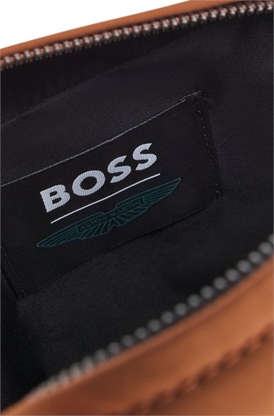 BOSS Erkek Metalik Özel Logo Detaylı Fermuarlı Çapraz Askılı Deri Kahverengi Omuz Çantası 50569541-214