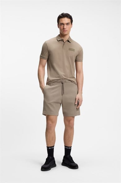 BOSS Erkek Normal Kesim Logo Etiketli Nefes Alabilen Pamuklu Pike Kumaş Kısa Kollu Bej Polo Yaka T-Shirt 50565163-334