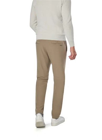 BOSS Erkek Slim Fit Çabuk Kuruyan Su Tutmayan Dar Paça Bej Pantolon 50534303-334