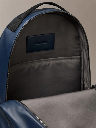Calvin Klein Erkek Ayarlanabilir Askılı Fermuarlı Ön Cepli Mavi Sırt Çantası LV04D3246G-CCI