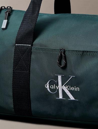 Calvin Klein Erkek Çıkarılabilir Uzun Askılı Fermuarlı CK Logolu Yeşil Omuz Çantası LV04D3115G-60S