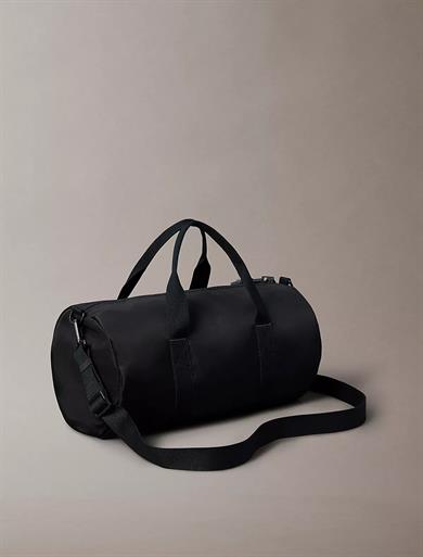Calvin Klein Erkek Çıkarılabilir Uzun Askılı Fermuarlı CK Logolu Siyah Omuz Çantası LV04D3115G-UB1