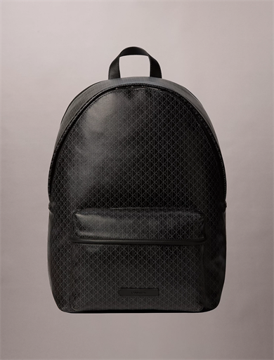 Calvin Klein Erkek Fermuar Kapama Küçük Bölme CK Yazı Desen Deri Metal Logo Siyah Sırt Çantası LV04D3313G-UB1
