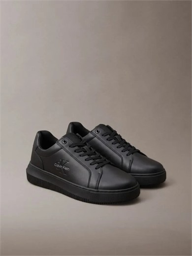 Calvin Klein Erkek Hakiki Deri Düşük Bilekli CK Logo Kabartmalı Siyah Sneaker YM0YM01317-0GT