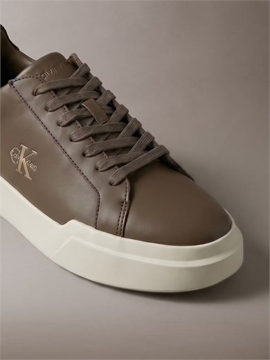 Calvin Klein Erkek Hakiki Deri Kalın ve Hafif Tabanlı Desenli Süet Detaylı Logolu Kahverengi Sneaker HM0HM02298-0HQ